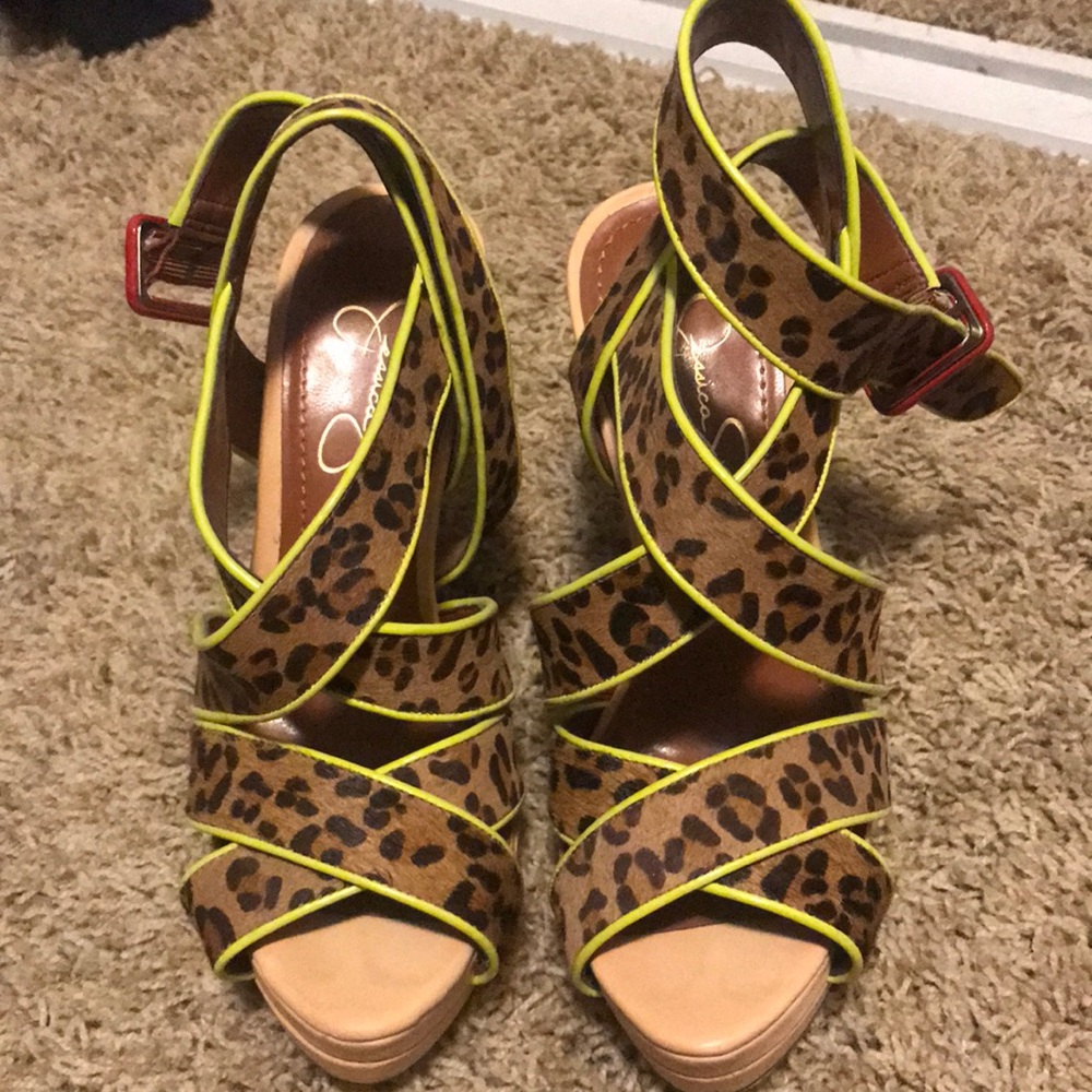 Jessica Simpson leopard heels